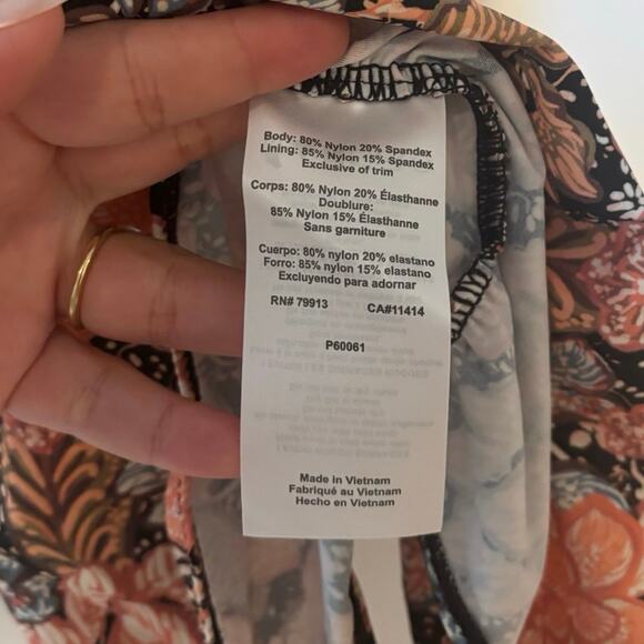 NWT A Pea In The Pod Square-Neck Maternity One Piece Swimsuit Floral Size M - Picture 4 of 7